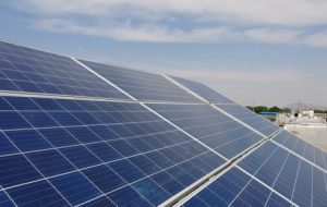 سرمایه‌گذاری برای تولید ۲۶۵ مگاوات برق خورشیدی در قم نهایی شد