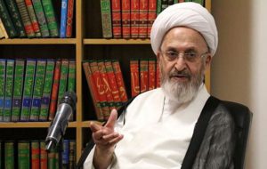 انقلاب اسلامی ایران از برکات حوزه‌های علمیه است