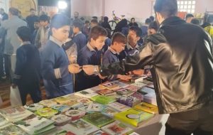 معرفی هزار و ۳۰۰ عنوان کتاب در نمایشگاه کتاب دانش‌آموزی قم
