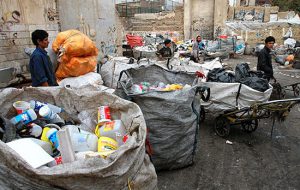 زباله‌گردها و ضایعاتی‌های سطح شهر قم ساماندهی می‌شوند